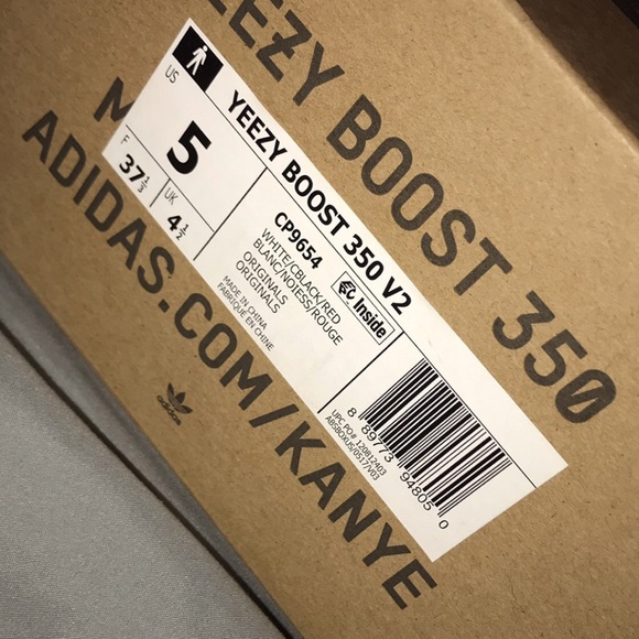 YEEZY 350 ZEBRA - Picture 5 of 5